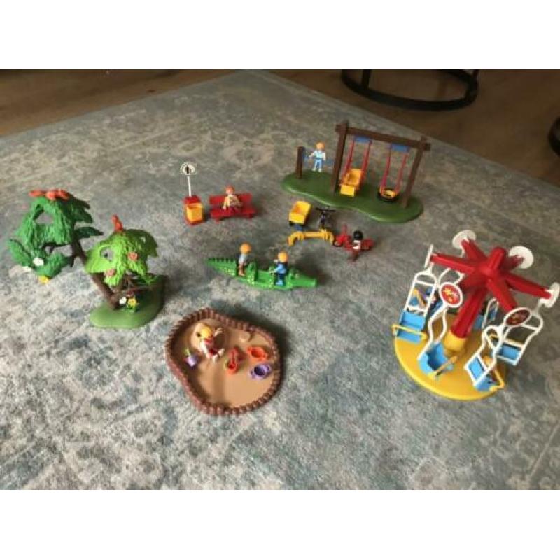 Playmobil speeltuin, disco, zwembad en werkplaats