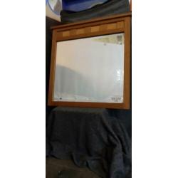 Spiegel met facet 87x87cm massief eiken lijst