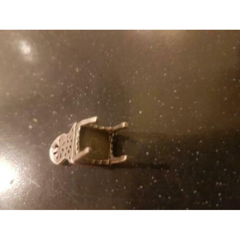 Antiek zilveren miniatuur stoeltje