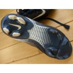 NIKE voetbalschoenen blauw wit maat 40 ,5