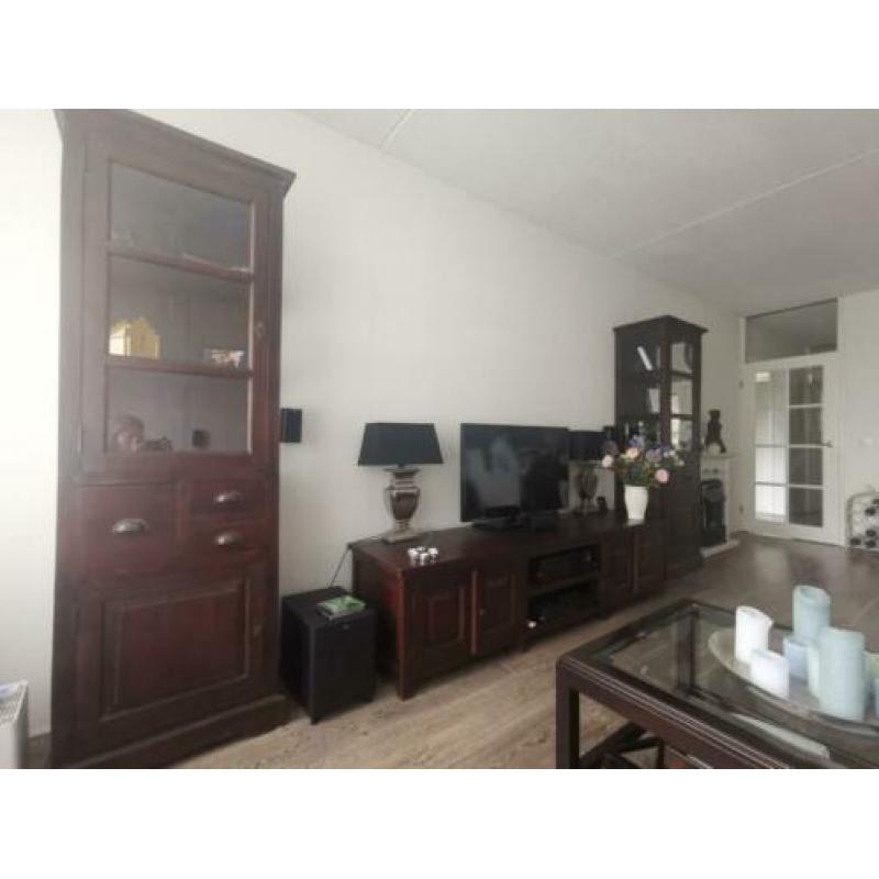Koloniaal houten tv meubel + kasten