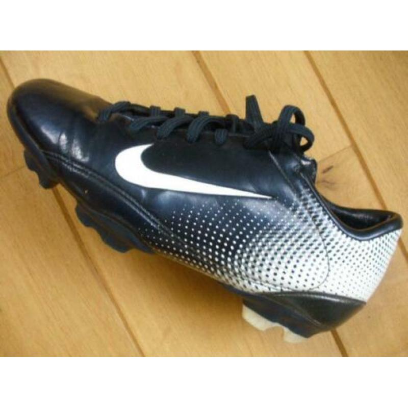 NIKE voetbalschoenen blauw wit maat 40 ,5