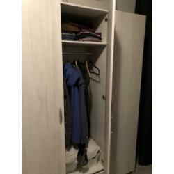 Kledingkast 2 voor 150€! Zsm op te halen
