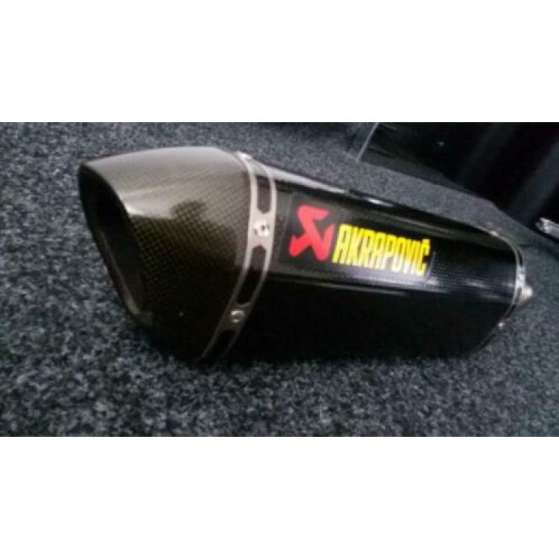Bijna nieuw akrapovic carbon uitlaat demper ninja 300
