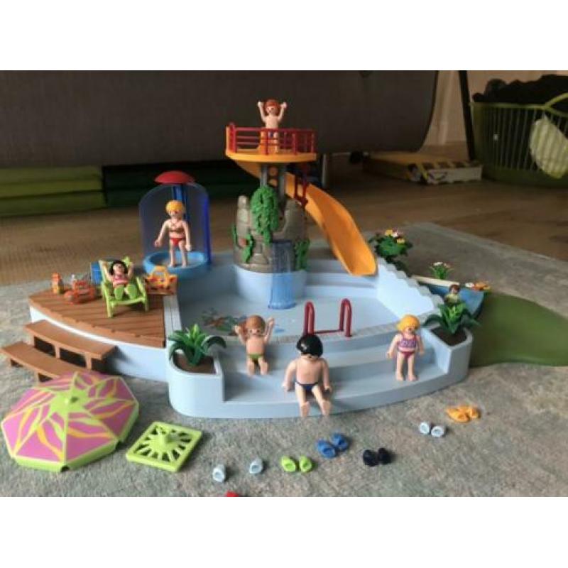 Playmobil speeltuin, disco, zwembad en werkplaats