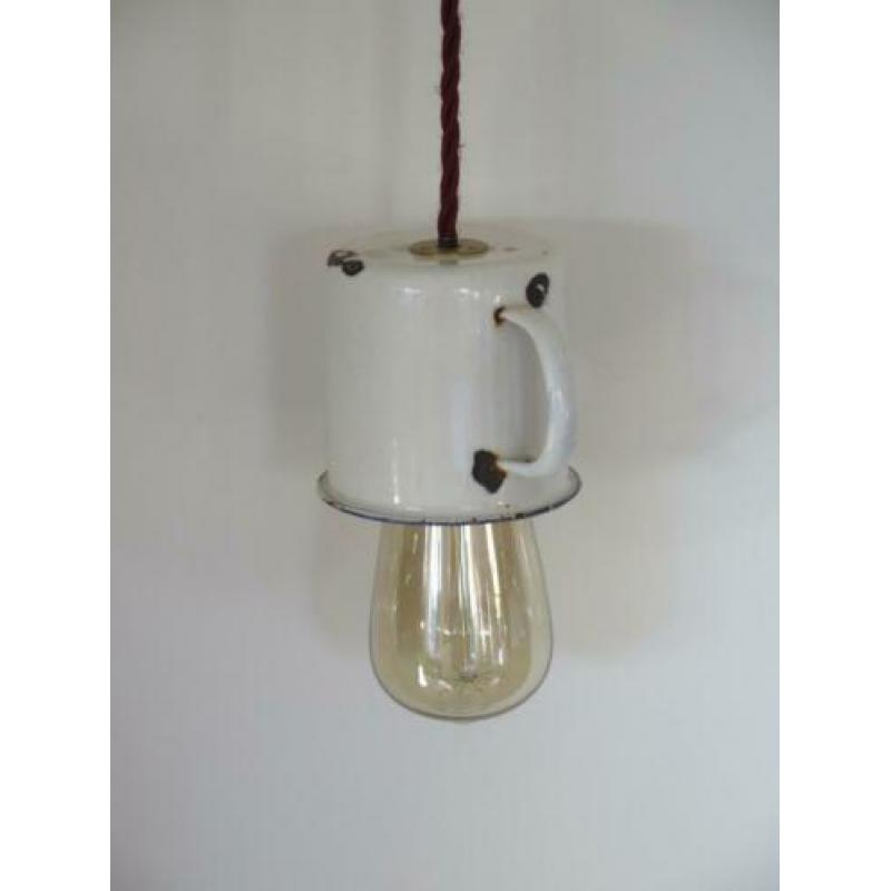 Prachtige emaille lamp van koffiekopje!