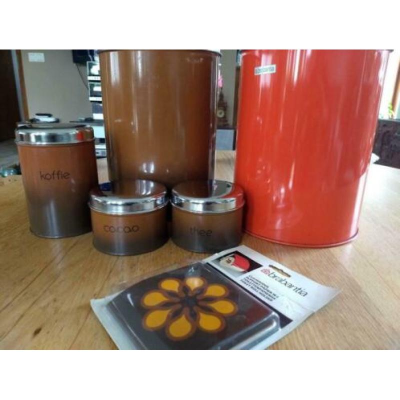Voorraadblikken Brabantia en rolhouder retro