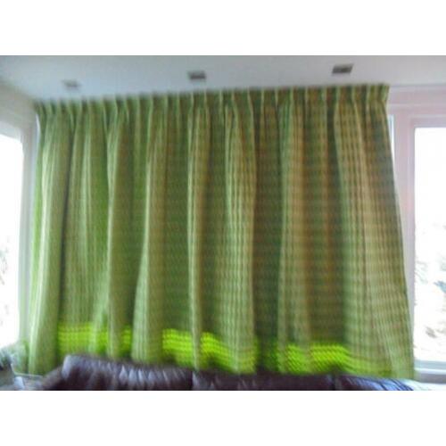 Zeer zware dikke groene verduisteringsgordijn, 250 cm breed