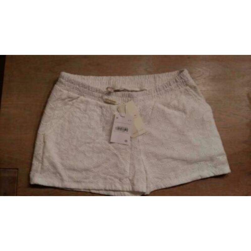 Leuke nieuwe witte dames shorts Clockhouse maat 36