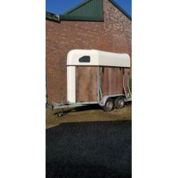 Hotra 1,5 -paards trailer (opknapper)