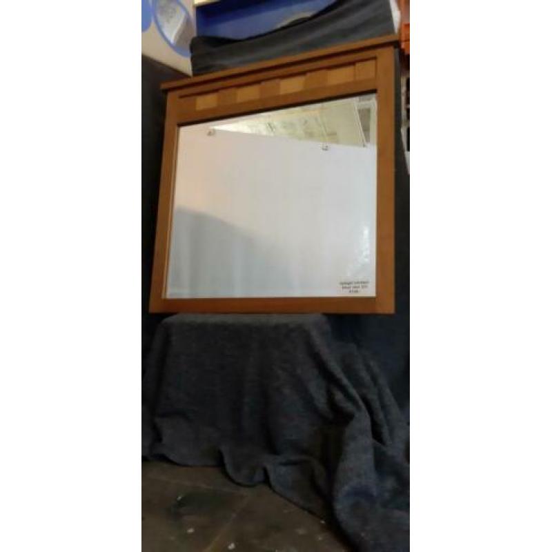 Spiegel met facet 87x87cm massief eiken lijst