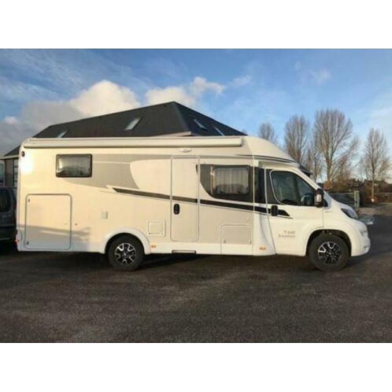 Hymer Carado 448 t Enkele Bedden / Hefbed