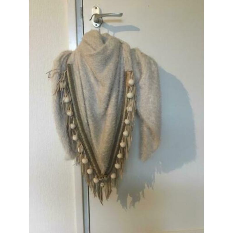 Beige sjaal Godly (nieuw!)