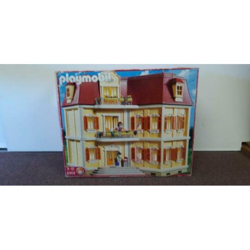 Poppenhuis Playmobiel 5302 met verlichting en 7 inrichtingen