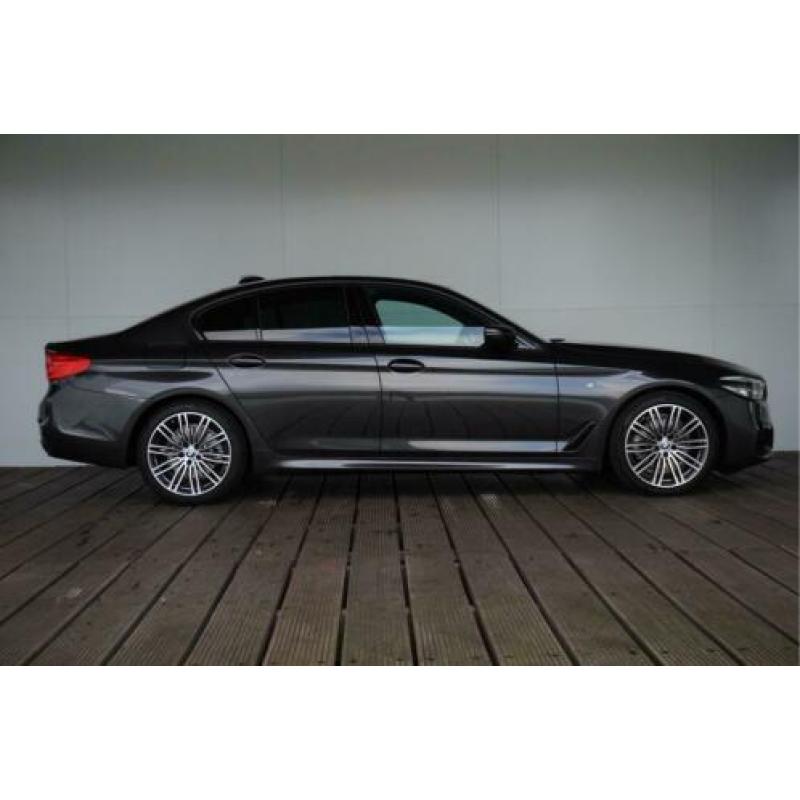 BMW 5 Serie 520i Sedan Aut. High Executive M Sportpakket