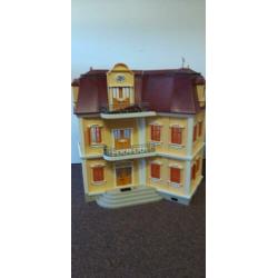 Poppenhuis Playmobiel 5302 met verlichting en 7 inrichtingen