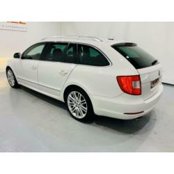 Skoda Superb Combi 1.6 TDI Active Business Navi (bj 2011)