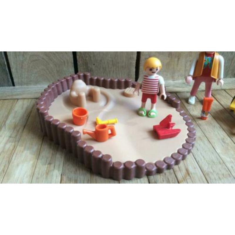 Playmobil zandbak speeltuin vrouw kind gieter emmer bootje
