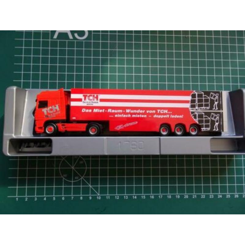 Herpa DAF XF met grootvolume oplegger TCH