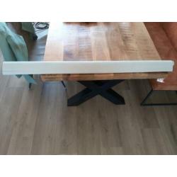 Rolgordijn grijs, verduisterend 136.5cm breed en 112cm lang