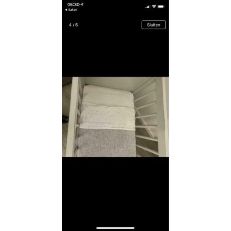 Babywieg mintgroen + matras