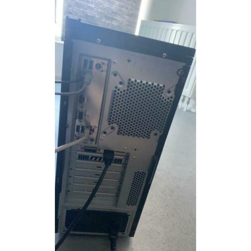 Gaming desktop msi met gratis gaming toetsenbord erbij!