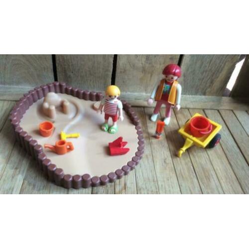 Playmobil zandbak speeltuin vrouw kind gieter emmer bootje