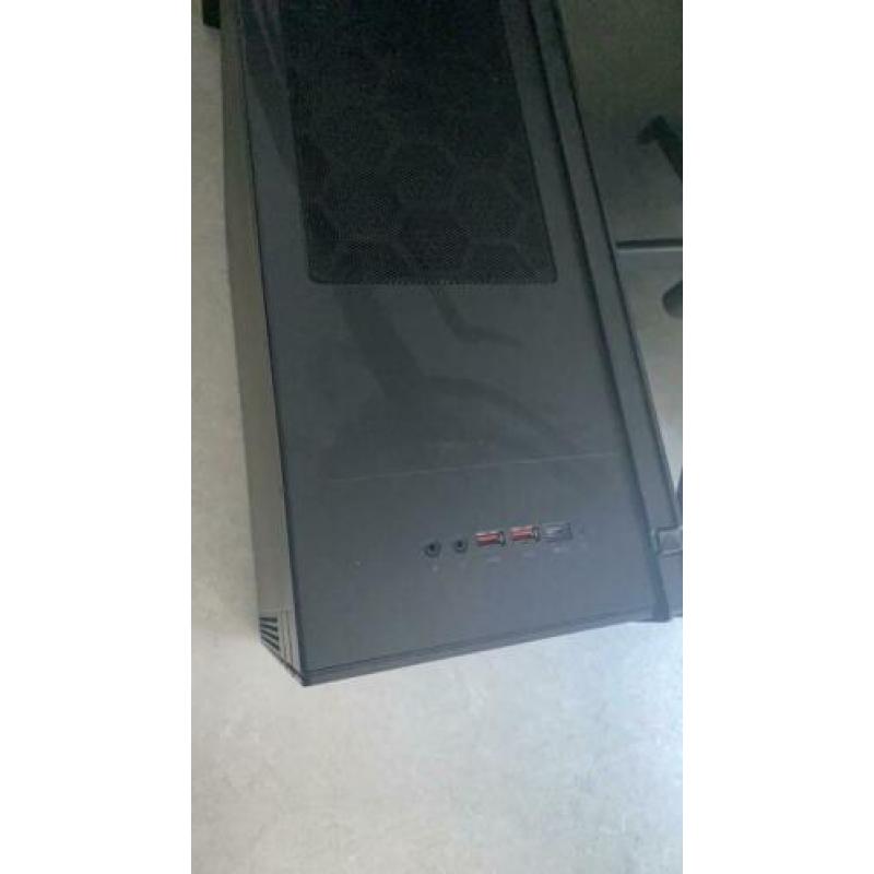 Gaming desktop msi met gratis gaming toetsenbord erbij!