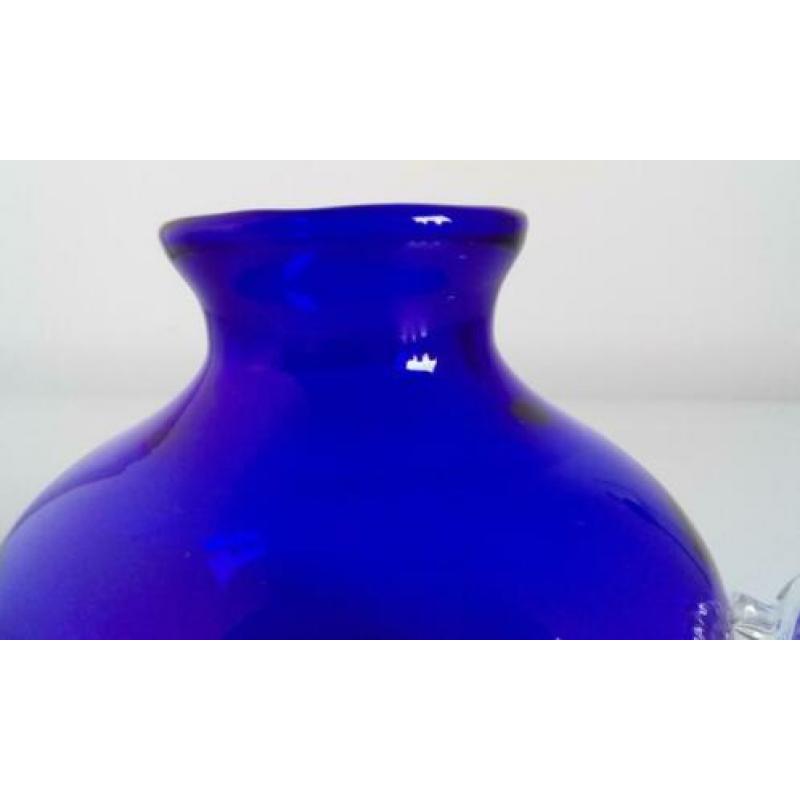 blauw glazen oorvaasje