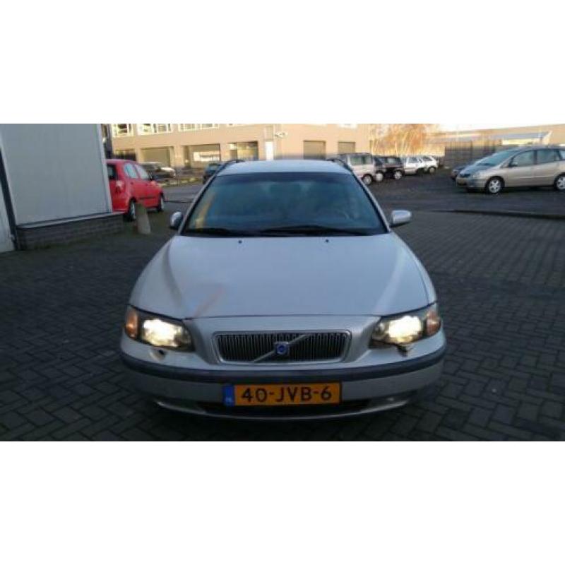 Volvo V70 2.4 D5