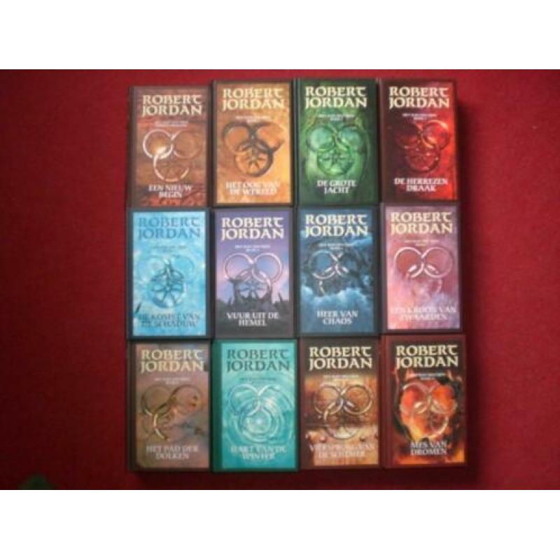 Robert jordan het rad des tijds de complete serie.de hardcov