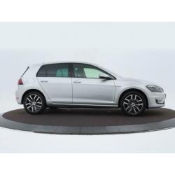 Volkswagen e-Golf E-DITION | Achteruitrijcamera | Getint gla