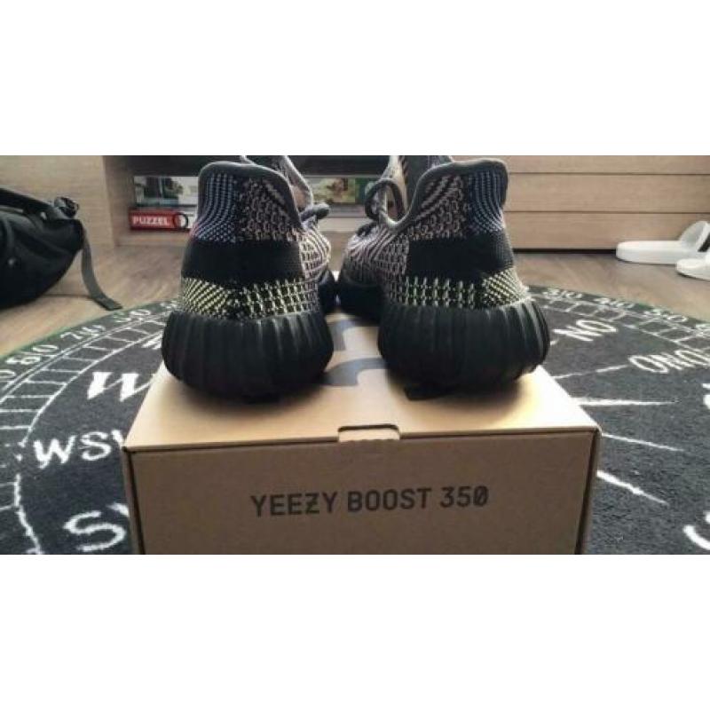 adidas YEEZY boost 350 v2 Yecheil maat 40 2/3