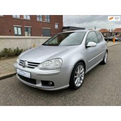 Volkswagen GOLF 1.6 R-Line /NAVI/MFS/LMV/Cruise Cntrl