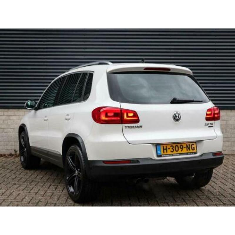 Volkswagen TIGUAN 2.0 TSI Sport en Style Panodak/Navi/Led/Xe