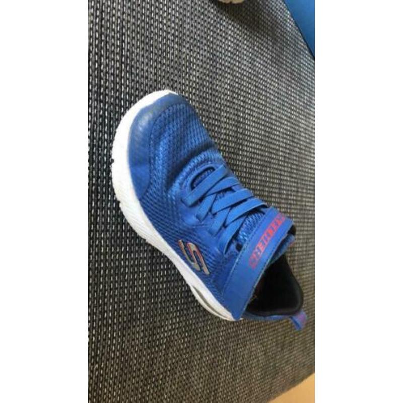 Skechers 34 memory foam