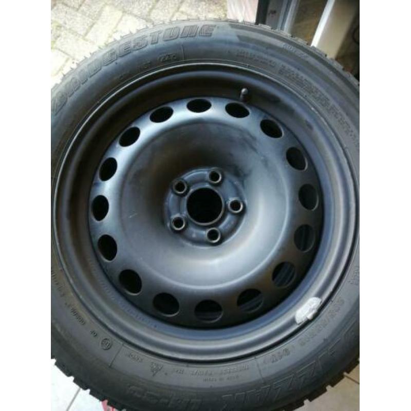 Set winterbanden Bridgestone Blizzak 205/55/R16