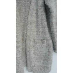 OPRUIMING; behaaglijk vest, beige , warm, goede staat, MT L