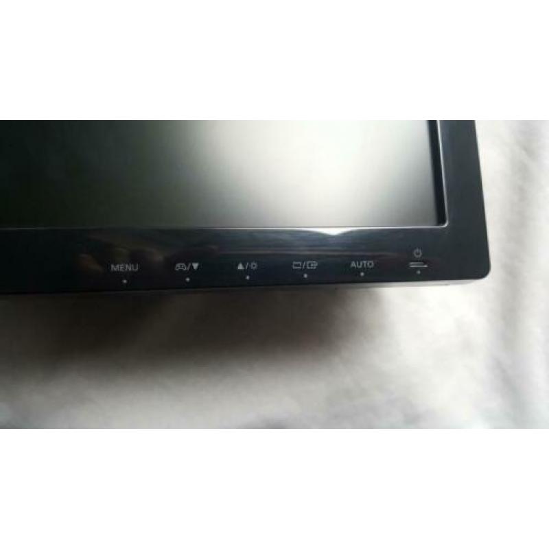 Samsung S22D300HY computer beeldscherm