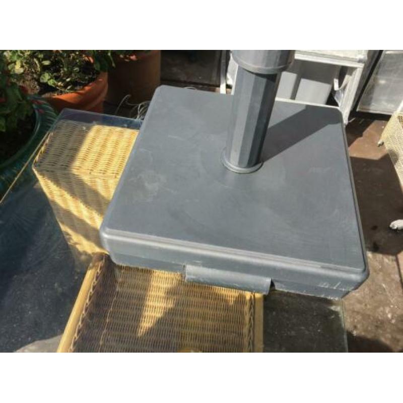Parapsolvoet vierkant beton 30 kg