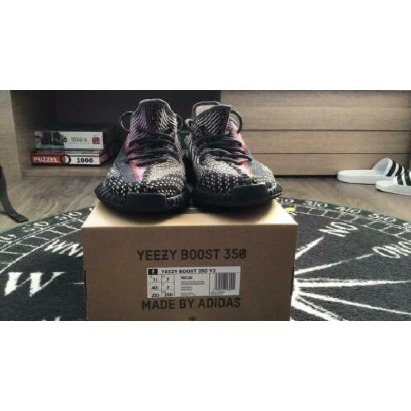 adidas YEEZY boost 350 v2 Yecheil maat 40 2/3