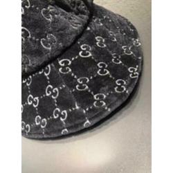 Gucci Velvet Hoed