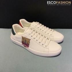 Gucci Sneakers #32