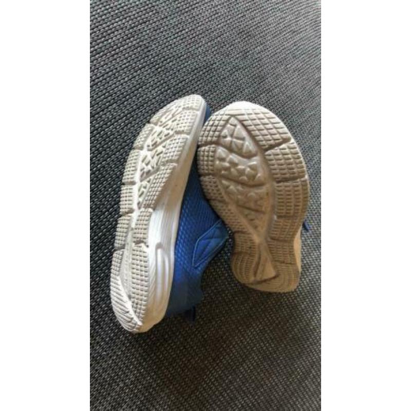 Skechers 34 memory foam