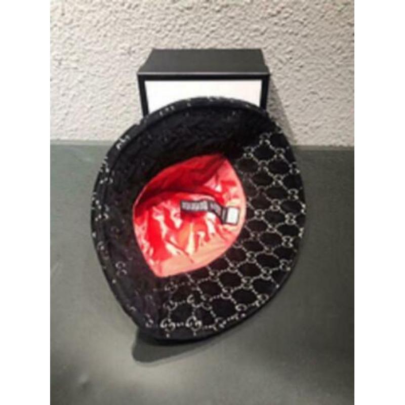 Gucci Velvet Hoed