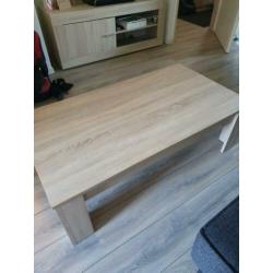 Complete set inboedel eettafel salontafel side table tv kast