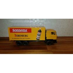 Lion toys. Sonnema Berenburg fries. Daf 3300 1:50