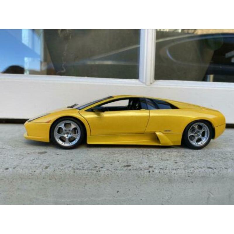 1:18 Lamborghini Murcielago 6.2 V12 geel Autoart / JJTOP