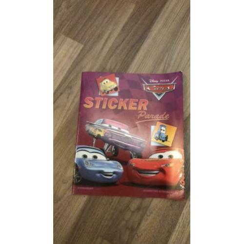 Disney Pixar Cars: plak- en kleur boek