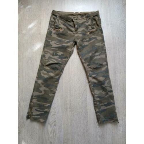 Army / camouflage print Atmosphere jeans maat 42